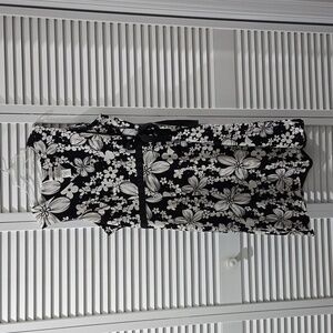 Sleeveless flower dress